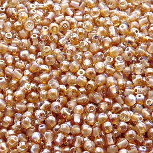 200ks České skleněné mačkané korálky kulička 3mm čirá/ oranžová duha