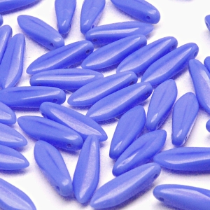 30ks České skleněné mačkané korálky jazýčky 5x16mm sytá světle modrá