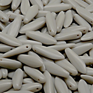 30ks České skleněné mačkané korálky jazýčky 5x16mm sytá šedá