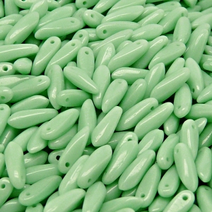 50ks České skleněné mačkané korálky jazýčky 3x11mm světle zelený tyrkys