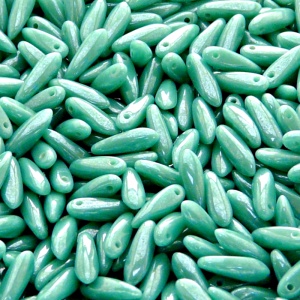 50ks České skleněné mačkané korálky jazýčky 3x11mm zelený tyrkys/ bílý listr