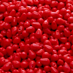 50ks České skleněné mačkané korálky kapky 4x6mm červený korál