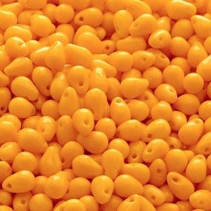 50ks České skleněné mačkané korálky kapky 4x6mm sytá světle oranžová