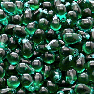 30ks České skleněné mačkané korálky kapky 6x9mm emerald