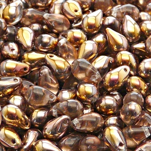 30ks České skleněné mačkané korálky kapky 6x9mm čirá/ gold capri polopokov