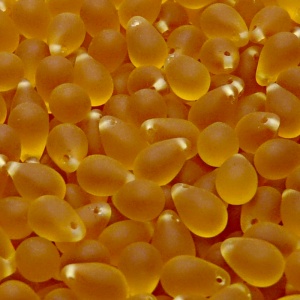 30ks České skleněné mačkané korálky kapky 6x9mm topas mat