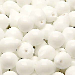 10ks České skleněné mačkané korálky kapky 10x14mm bílá