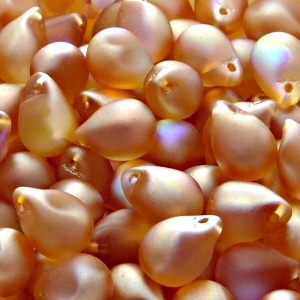 10ks České skleněné mačkané korálky kapky 10x14mm čirá/ oranžová duha mat