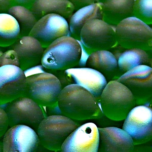 10ks České skleněné mačkané korálky kapky 10x14mm chrysolit/ AB polopokov mat