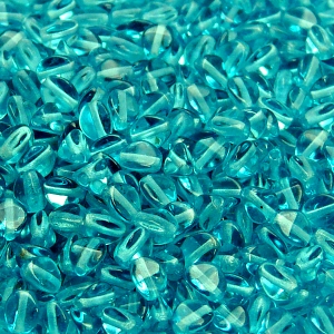 100ks České skleněné mačkané korálky pohanka 5mm zelená akva