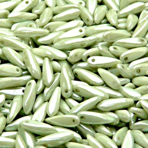 50ks České skleněné mačkané korálky jazýčky 3x11mm bílá/ světle zelený listr