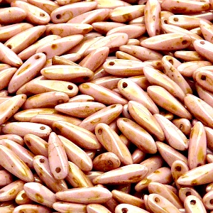 50ks České skleněné mačkané korálky jazýčky 3x11mm bílá/ červená lazura s listrem