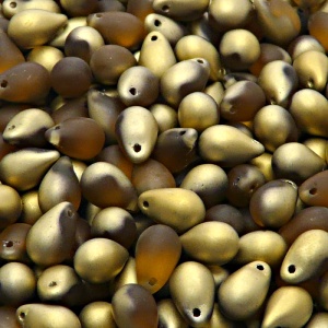 30ks České skleněné mačkané korálky kapky 6x9mm topas/ zlato polopokov mat